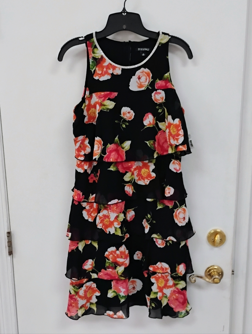 NWT Roz & Ali Black Floral Tiered Sleeveless Dress Medium